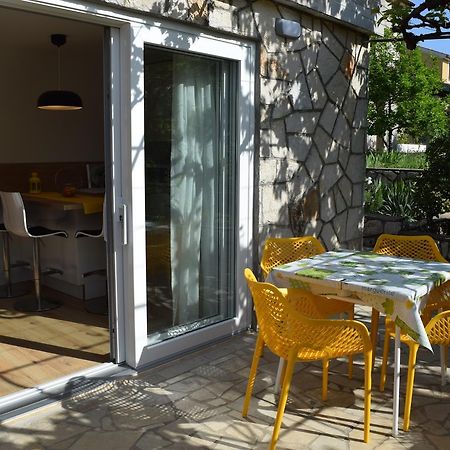 Apartments Eta Đảo Đảo Cres Ngoại thất bức ảnh