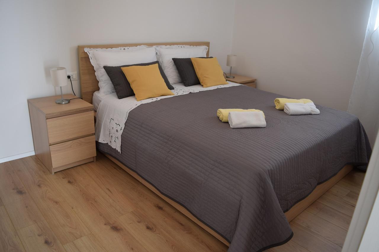 Apartments Eta Đảo Đảo Cres Ngoại thất bức ảnh