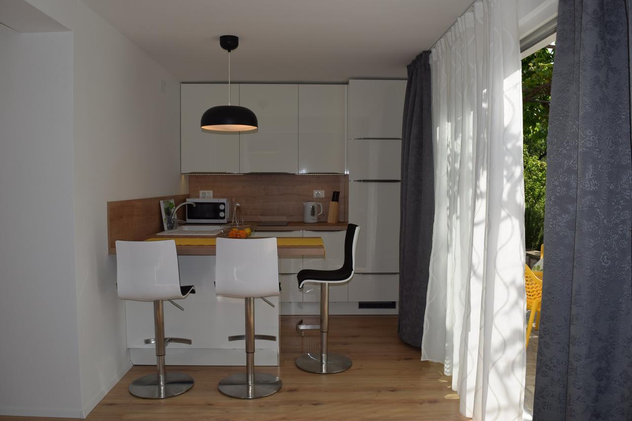 Apartments Eta Đảo Đảo Cres Ngoại thất bức ảnh